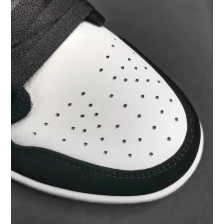 ♞,♘,♙เปรียบเสมือนแท้จริง NIKE Air Jordan 1 Low Black Toe ของแท้แน่นอน รองเท้า สำหรับขาย