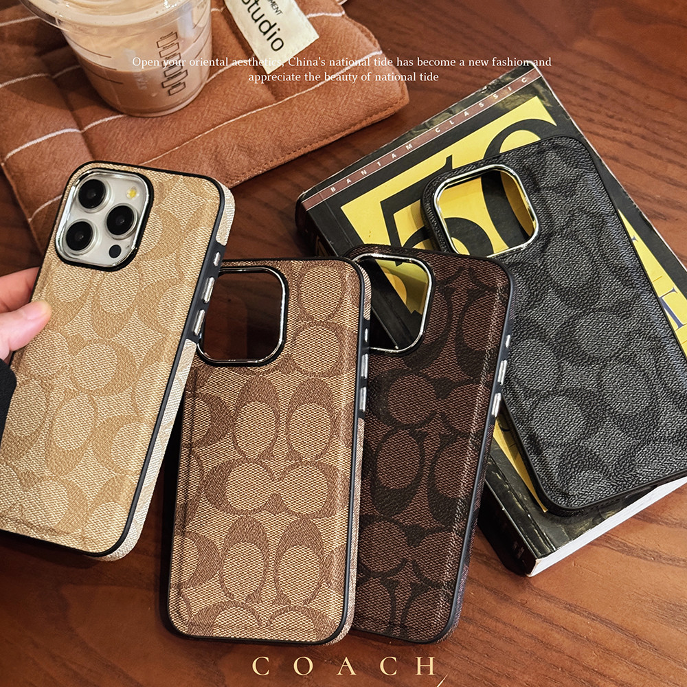 Coach เคสโทรศัพท์สําหรับ IPhone 17 16 Pro Max 15 Plus ใช้งานร่วมกับ IP 14 Pro Max 13 Promax 11 12 PRM Luxury Hard Protection Cover