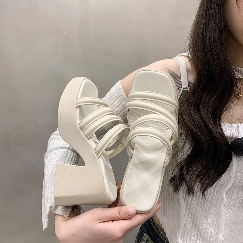 รองเท้าส้นสูงหนังสไตล์เกาหลีสุดฮิต ระบายอากาศได้ดี ใส่สบาย ใส่สวยมากTP401