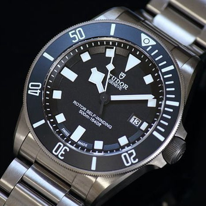 Tudor Tudor Titanium Alloy นาฬิกาผู้ชายนาฬิกาผู้ชายอัตโนมัติ 25500TN นาฬิกา Swiss Original