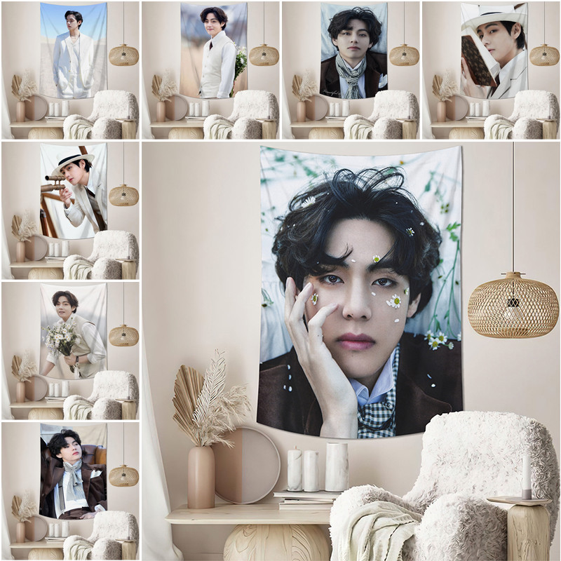 ของขวัญสําหรับเพื่อน BTS สมาชิก V ด้านเดียวพิมพ์โพลีเอสเตอร์ Tapestry ตกแต่งบ้านมือถือสนับสนุน (พร้อมคลิป)