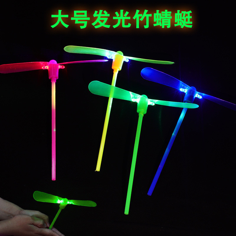 Luminous Bamboo Dragonfly กระพริบไม้ไผ่ Dragonfly Flying Fairy ของเล่นแผงลอยขายร้อน Luminous กระพริบของเล่นขายส่ง