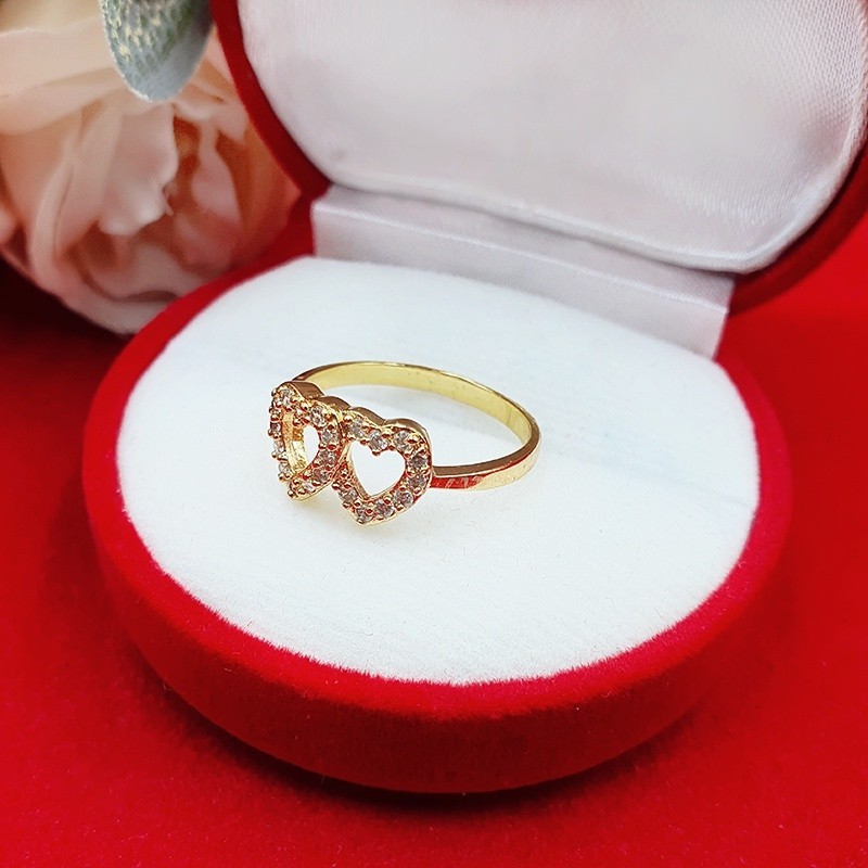 แหวนพรีเมียม แหวนทองฝังเพชร รูปหัวใจคู่ เสริมโชค เสริมบารมี แหวนแฟชั่น เครื่องประดับ ใส่อาบน้ำได้ แหวนทองเหลืองแท้