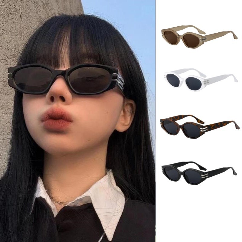 Jojo COCO Jennie's Same Style แว่นตากันแดด กรอบเล็ก บุคลิกภาพ ฮิปฮอป เท่ สไตล์ใบหน้าเล็ก แว่นตากันแดดผู้หญิง