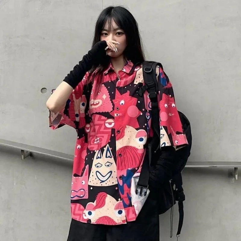 เสื้อเชิ้ตแขนสั้น คอปกโปโล ทรงหลวม พิมพ์ลาย สไตล์ฮ่องกง thumbnail 3