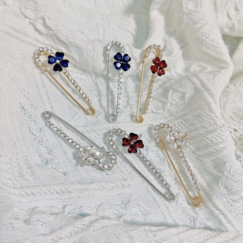 ดอกไม้สาว Rhinestone Pin กางเกงเอว Handy เครื่องมือเสื้อผ้าเพชรอุปกรณ์เสริมรอบเอวขนาดเล็กหัวเข็มขัด Pin Anti-glare เข็มกลัด