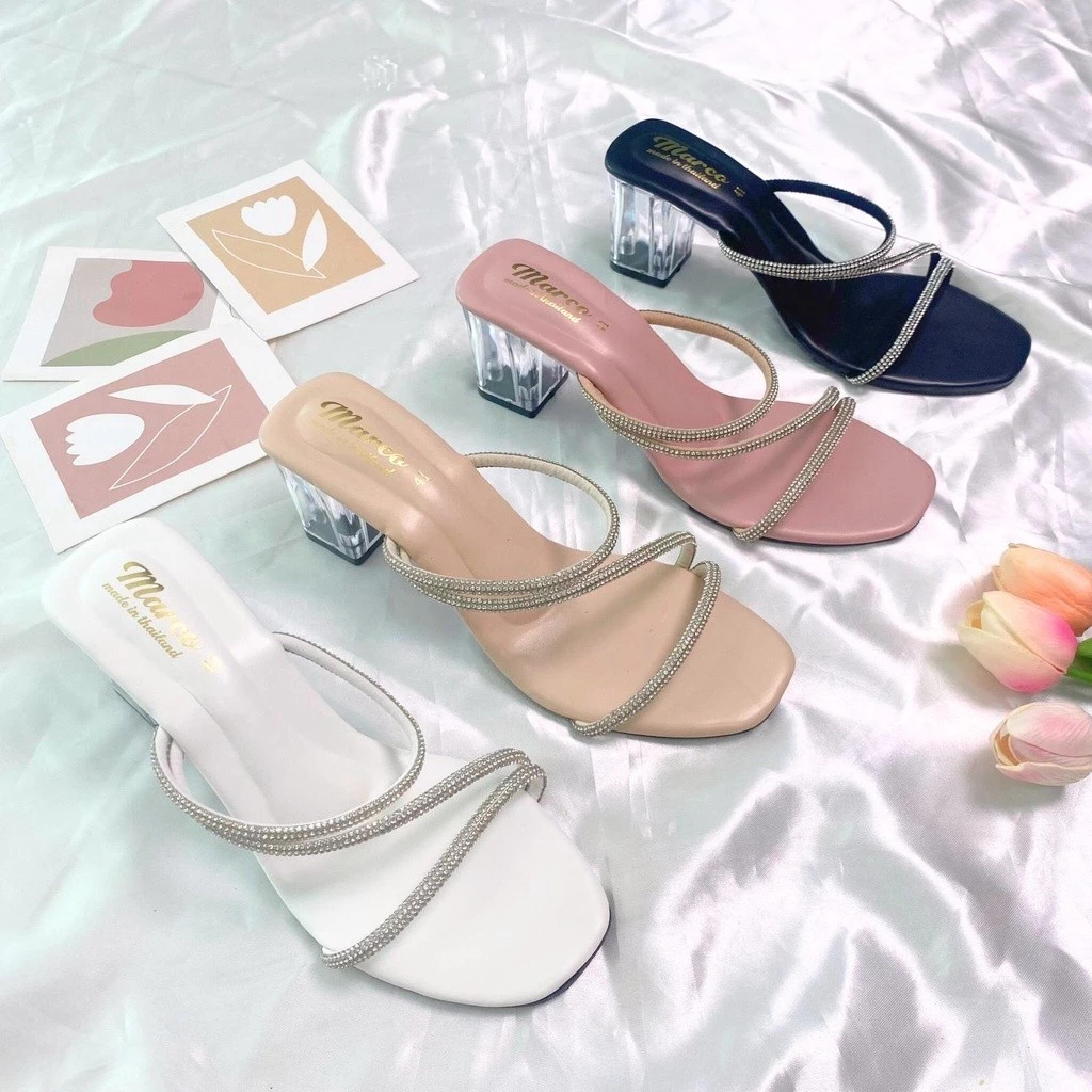Marco รุ่น B1032 คาดเพชร 3เส้น มีไซส์ 36-45 รองเท้าไซส์ใหญ่ พื้นนิ่ม ใส่สบาย ไซส์ 36-45