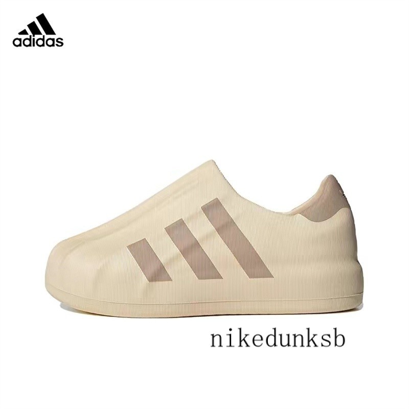 AD AdiFOM Superstar รองเท้ากันน้ํารองเท้าเชลล์ชานมสีดําสีขาว HQ46052/HQ8750