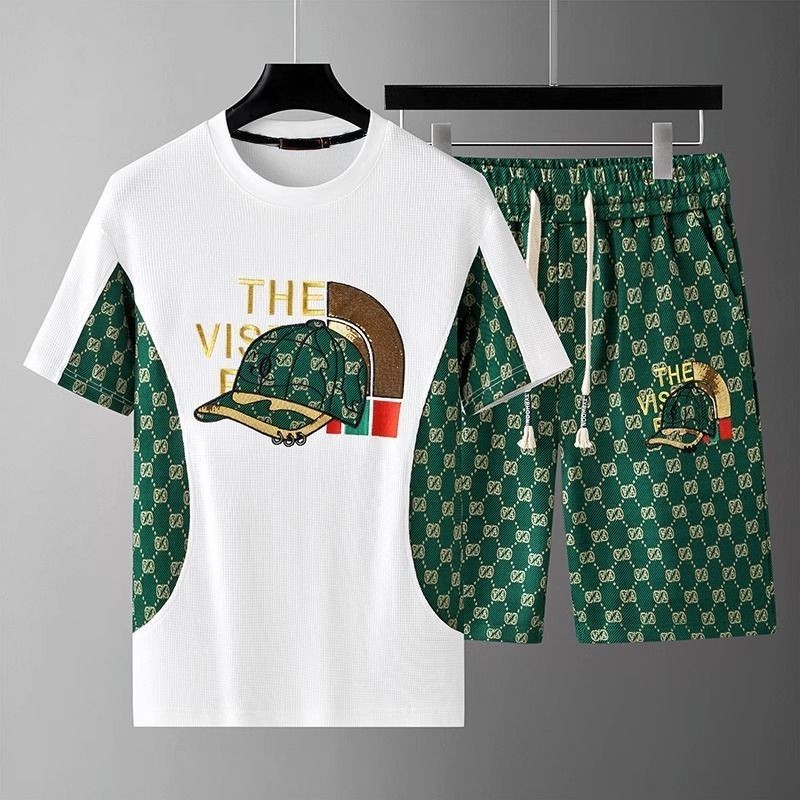 ชุดเสื้อยืดแขนสั้นลําลอง ผ้าเรยอน และกางเกงขาสั้น ระดับไฮเอนด์ หรูหรา แฟชั่นฤดูร้อน สไตล์ยุโรป สําหรับผู้ชาย ใส่เล่นกีฬาได้สองชิ้น