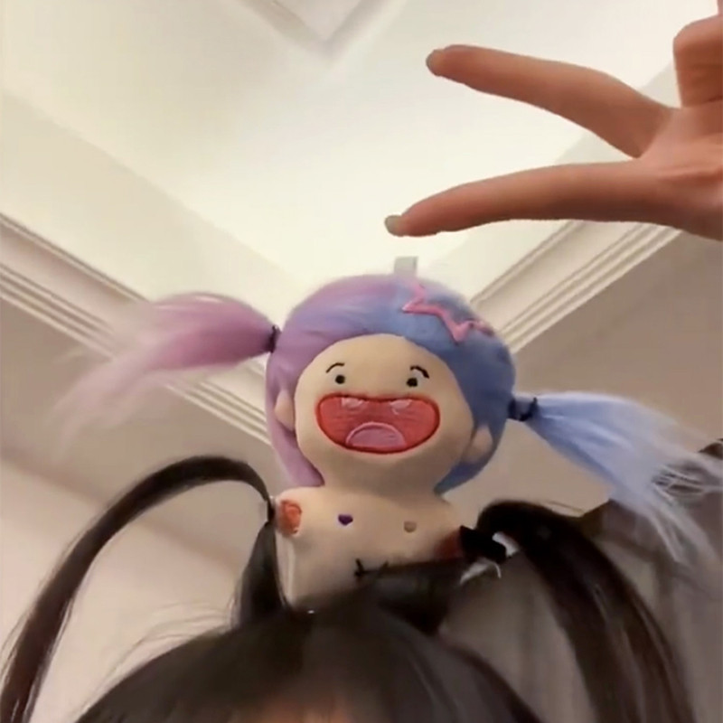 ใหม่ ตลก น่าเกลียด ตุ๊กตาการ์ตูนน่ารัก ล้างหน้า พร้อมห่วงรัดผม สามารถผูกผม หวีถักเปีย สุทธิ สีแดง กิ๊บติดผม เครื่องประดับผม