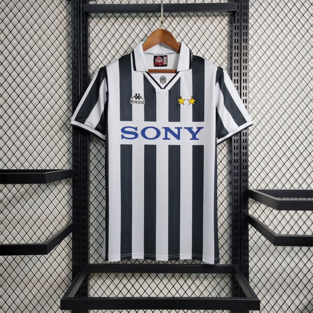 เสื้อกีฬาแขนสั้น ลายทีมชาติฟุตบอล Juventus 95/97 ชุดเหย้า สไตล์เรโทร 1995/1997