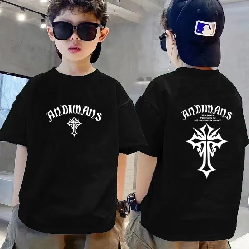ทีเชิ้ตแขนสั้นสำหรับเด็กชาย สไตล์ใหม่ ทีเชิ้ตแขนสั้น ทรงหลวม เสื้อบางทันสมัยสำหรับเด็กชาย