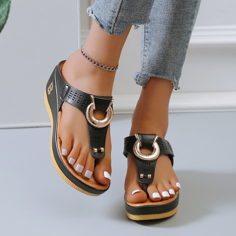 Ready Stock Wedge Heel Flip-Flops รองเท ้ าแตะชายหาดผู ้ หญิงรองเท ้ าแตะขนาดใหญ ่ 36-