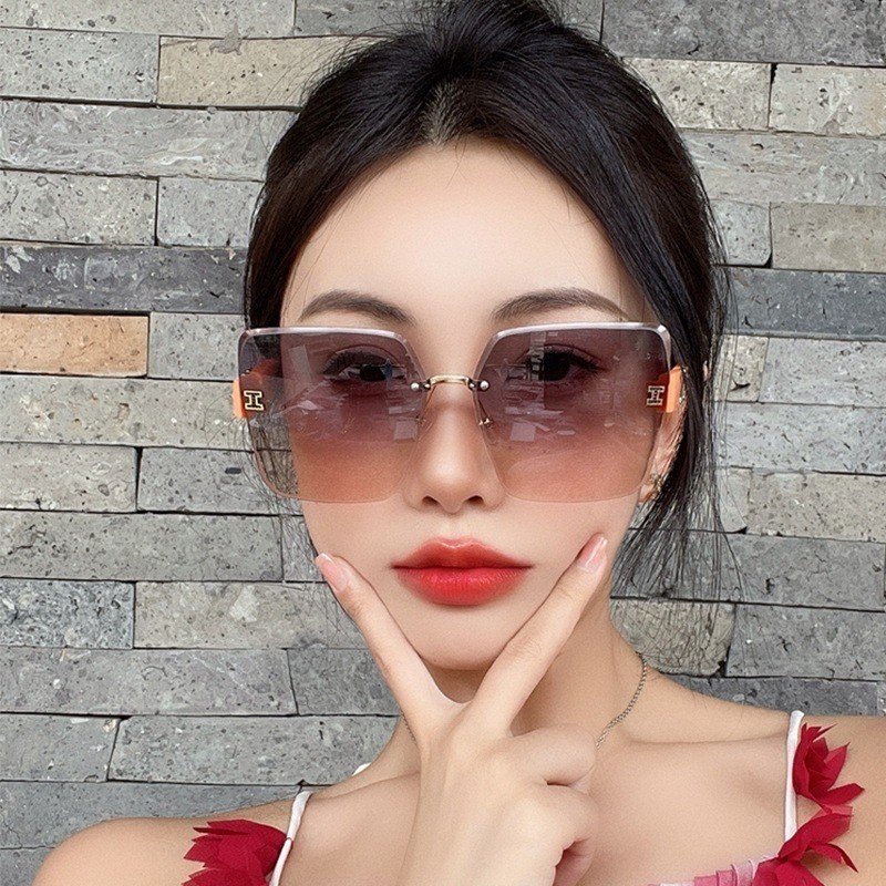 แว่นตากันแดด กรอบสี่เหลี่ยม ขนาดใหญ่ ป้องกันรังสียูวี สไตล์เรโทร แฟชั่นสําหรับผู้ชาย และผู้หญิง