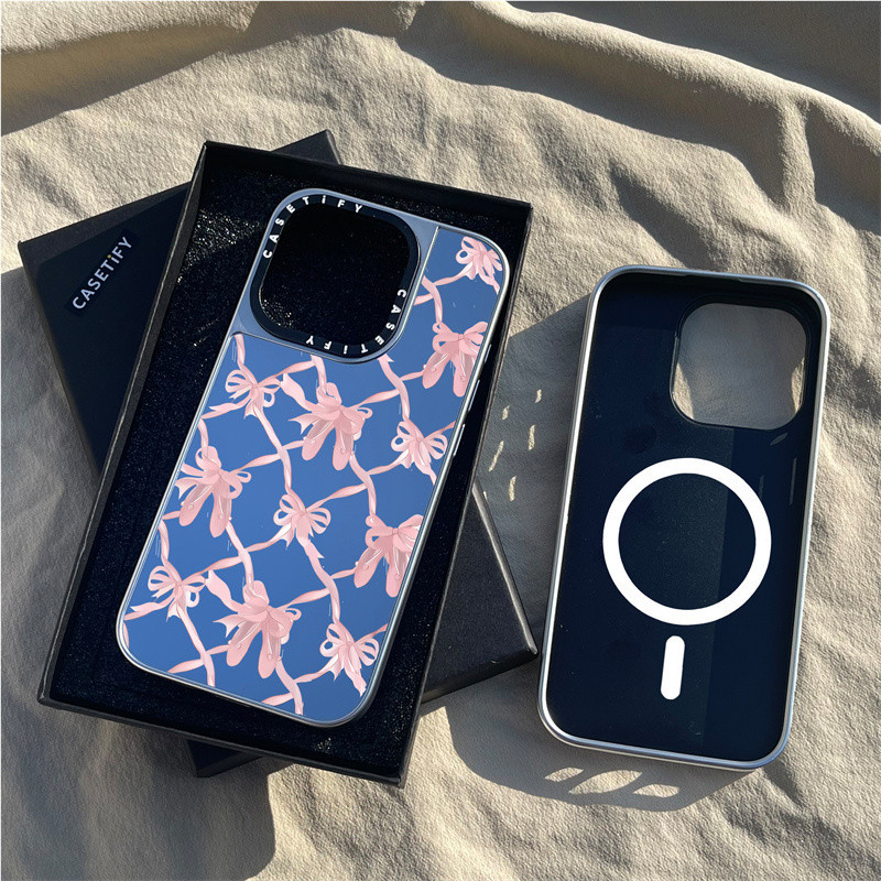 Casetify X เคสโทรศัพท์มือถือแบบแข็ง ผิวด้าน แม่เหล็ก ประดับโบว์ สีเงิน ดํา พร้อมกล่อง ลายโลโก้ สําหรับ Apple IPhone 15 14 13 12 Pro Max Plus