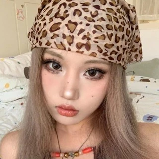 Fashion girl🪐🪐ผ้าโพกหัวลายเสือสุดฮิต ผ้าชีฟอง กรามู ผ้าคลุมหัว ผ้าลายเสือสี่เหลี่ยมจัตุรัส ขนาด65x65cm