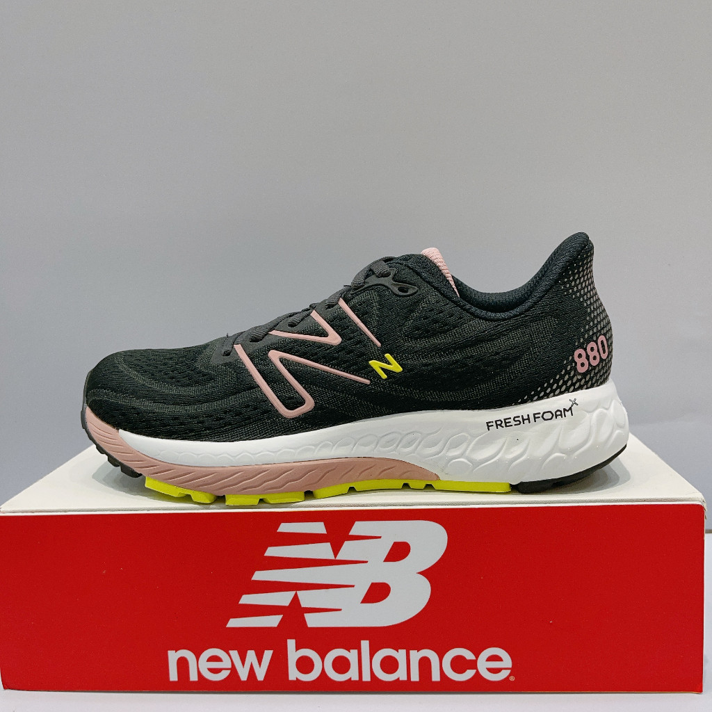 New Balance Fresh Foam X 880 รองเท้าวิ่งจ๊อกกิ้งผู้หญิง D Last Black Pink W880Y13  คอลเลกชัน