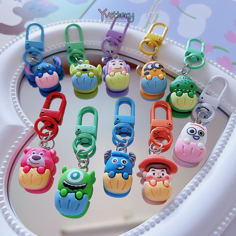 พร้อมส่ง Toy Story เค้กพวงกุญแจกระเป๋าการ์ตูนจี้นักเรียนจี้สาวตกแต่ง