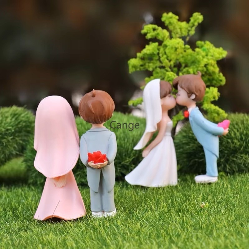 ใหม่ เครื่องประดับพลาสติก รูปการ์ตูนคู่รักน่ารัก สําหรับตกแต่งเค้กแต่งงาน