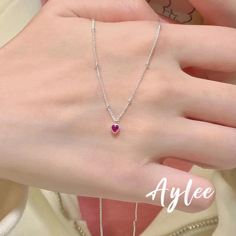 MERAH [Aylee]สร้อยคอจี้หัวใจรักสีแดงผู้หญิงสร้อยคอสีเงิน Anti-Allergy ไม่จางหาย B540