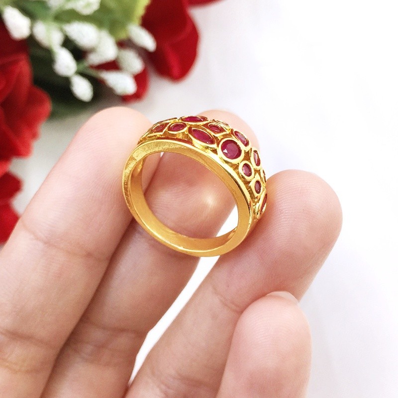 แหวนไทเทเนียม แหวนพลอยทับทิม ฉลุลาย แหวนทอง แหวนพลอย เสริมบารมี ใส่ออกงานได้ แหวนไมครอน แหวนทับทิม ทองไมครอน