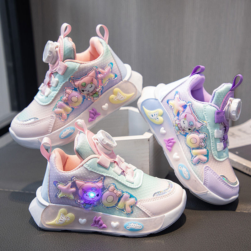 รองเท้าผ้าใบลําลอง มีไฟ Led ลายการ์ตูนคุโรมิ แบบเรืองแสง แฟชั่นสําหรับเด็กผู้หญิง เหมาะกับการวิ่งเล่นกีฬา