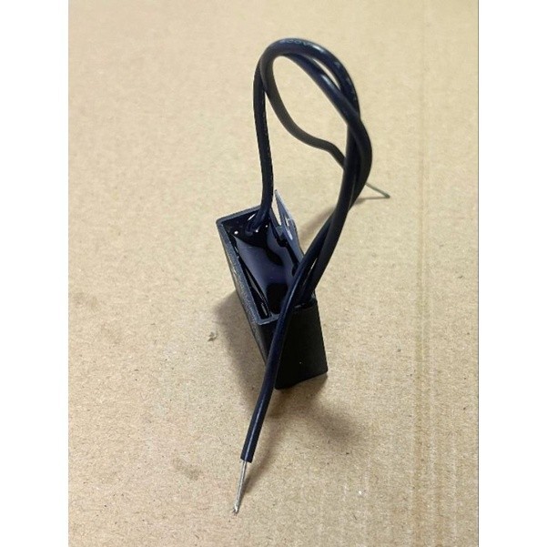 แคปพัดลม (แพ็ค5ตัว) คาปาซิเตอร์ คาปาพัดลม 2 uf/400v สายสีดำ แค๊ปพัดลม CAP Hatari capacitor พัดลมฮาตา