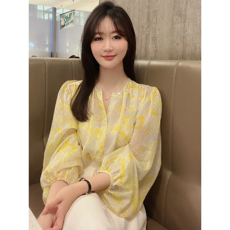 เสื้อเชิ้ต ผ้าชีฟอง พิมพ์ลายดอกไม้ สีเหลือง สไตล์ฝรั่งเศส เรโทร ระดับไฮเอนด์ แฟชั่นฤดูใบไม้ร่วง สําหรับผู้หญิง