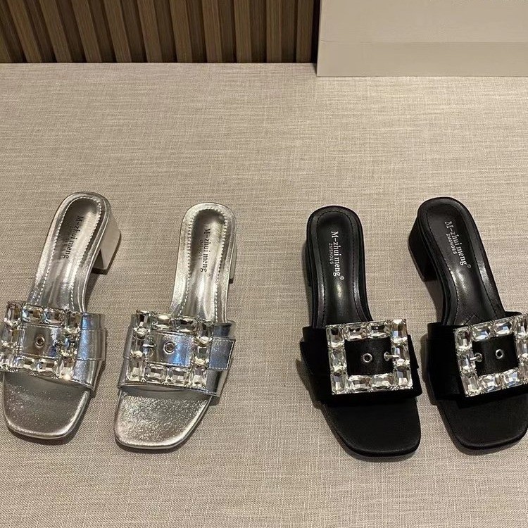 พร้อมส่ง รองเท้าแตะ สูง 2 นิ้ว 35-40 หัวเข็มขัด เพชร รองเท้าผู้หญิง GB035