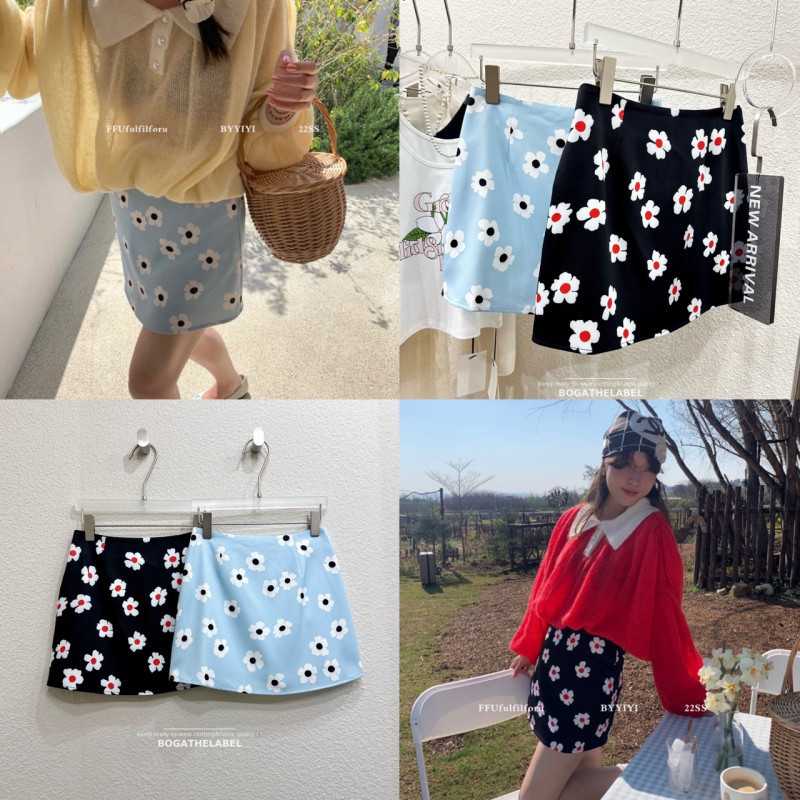 SALES กระโปรงเอวสูง กระโปรงตัวจิ๋วตีเกล็ดหน้าMekko Mini Skirt