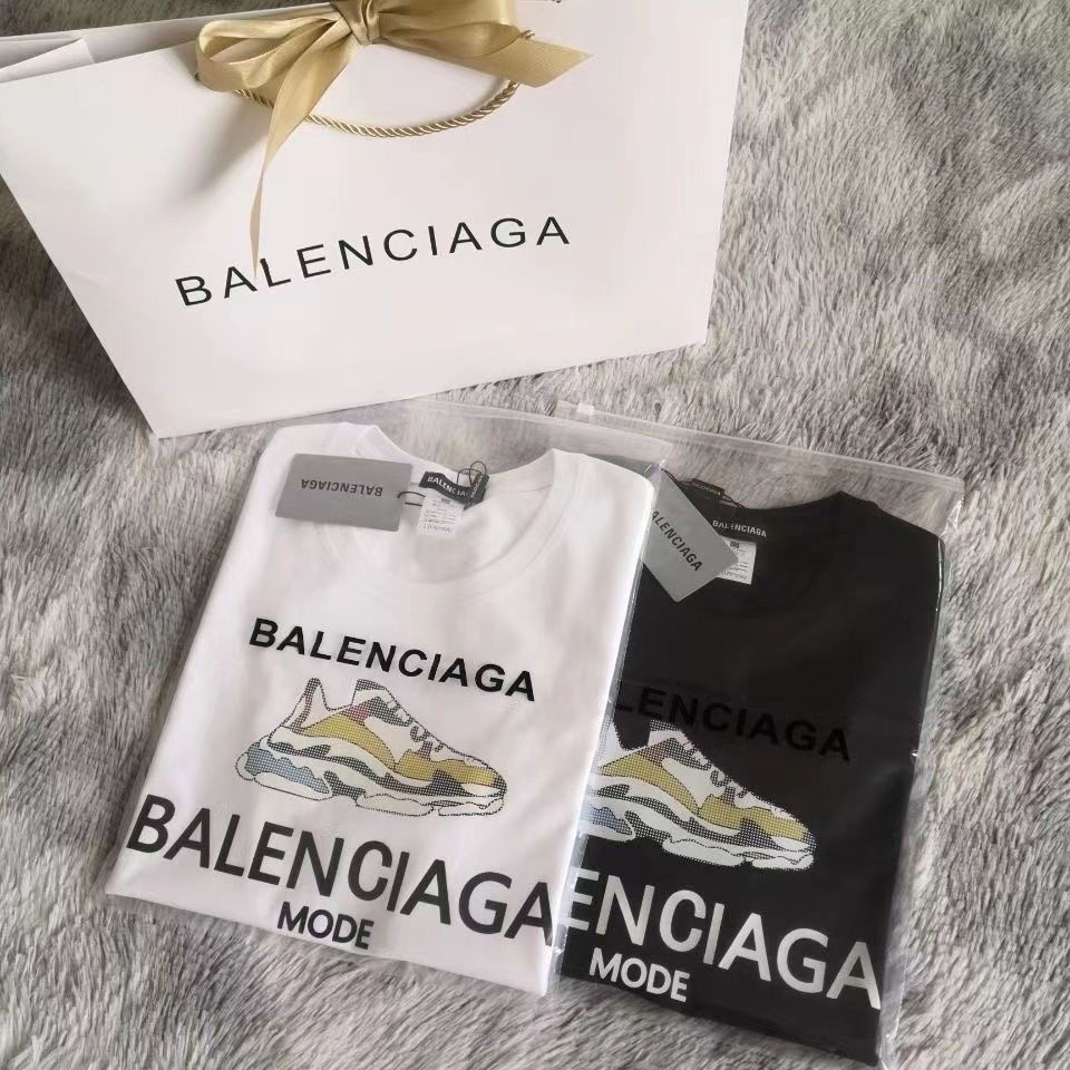 Balenciaga ใหม่ เสื้อยืดคอกลม ผ้าฝ้ายแท้ ทรงหลวม สไตล์ยุโรป และอเมริกา แฟชั่นฤดูร้อน สําหรับผู้ชาย และผู้หญิง PUM5 2024