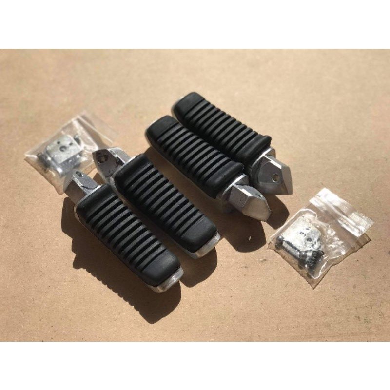 ที่พักเท้า พัก​เท้า​หลัง ฮายา​เต้​ พร้อมอุปกรณ์​ Wave125​ 110i 125​ปลาวาฬ(ใส่ได้เลยไม่ต้องแปลง)​