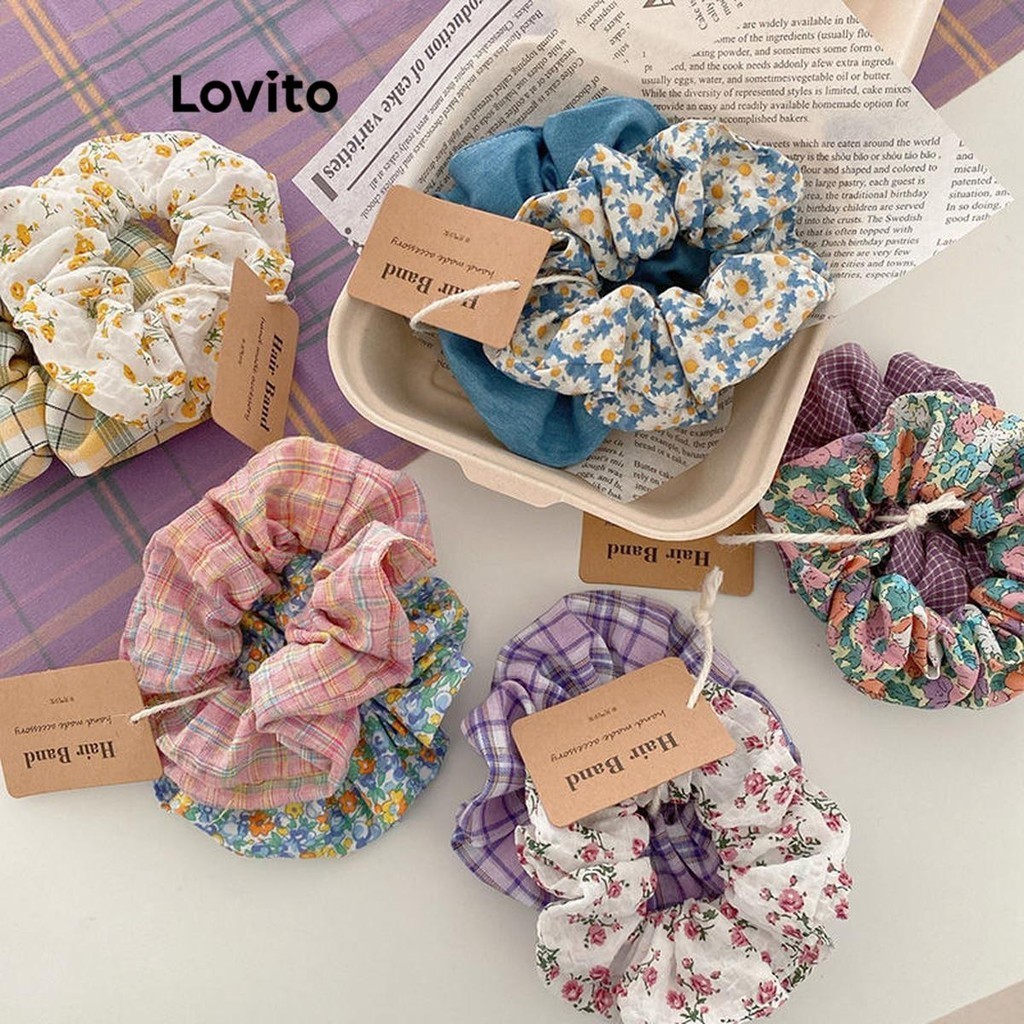 Lovito ยางรัดผมผู้หญิง แบบผ้า ลายดอกไม้ สไตล์หรูหรา เซ็ท 2 ชิ้น LFA24025