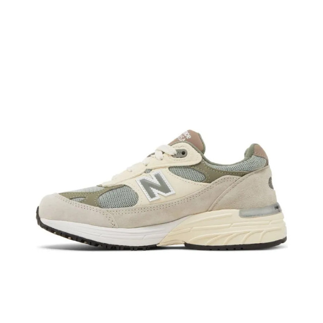 รองเท้า New Balance x KITH NB 993 spring 101 MR993KT1 รองเท้า ผ้าใบ รองเท้าผู้ชาย