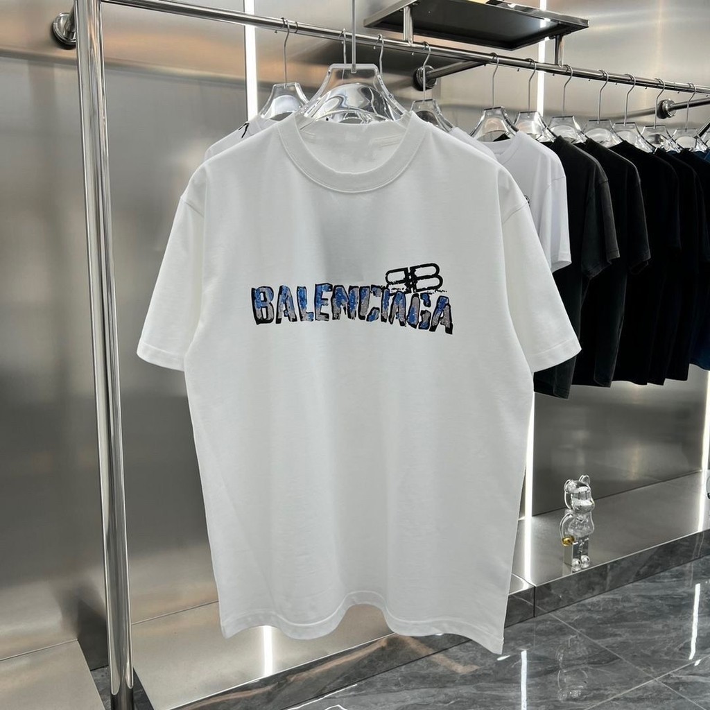 Balenciaga2024 ใหม่ เสื้อยืดแขนสั้น ผ้าฝ้ายแท้ พิมพ์ลาย B สไตล์สตรีท แฟชั่นฤดูร้อน สําหรับผู้ชาย และผู้หญิง AHUJ