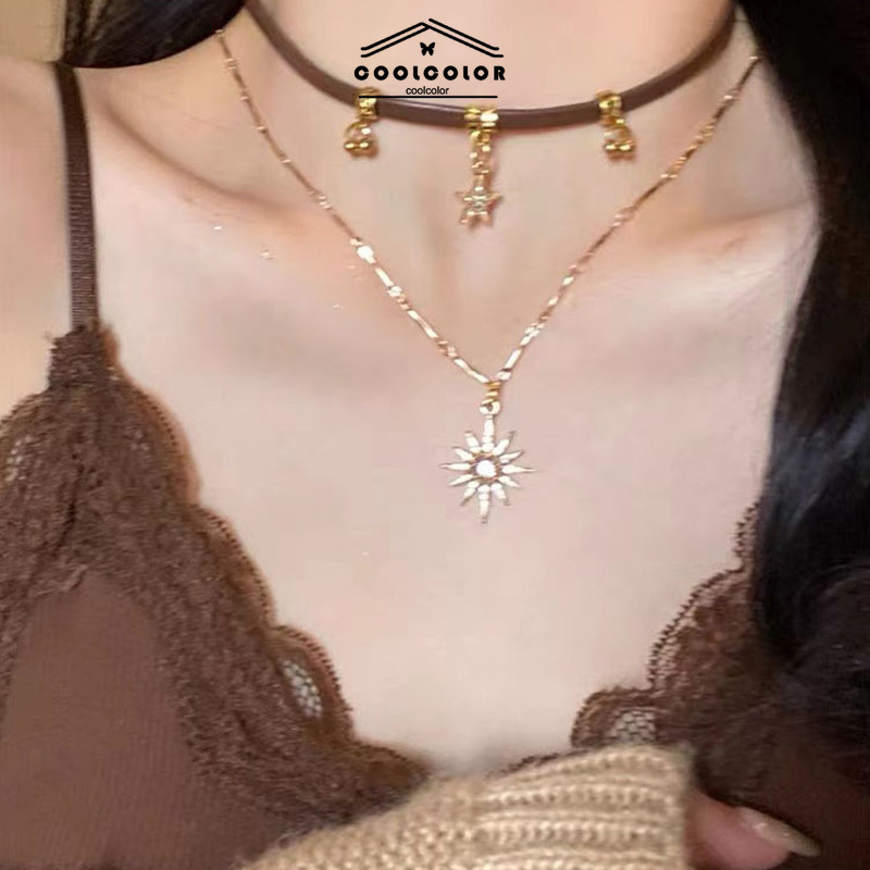 ในไทย💖สร้อยคอโช้คเกอร์สองชั้นลายดวงอาทิตย์ดาวหรูหราระดับไฮเอนด์สไตล์ย้อนยุคสําหรับผู้หญิงแฟชั่นเครื่องประดับ.COD