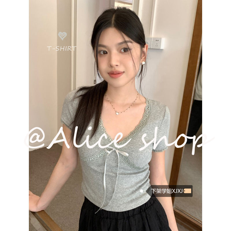 Alice เสื้อผู้หญิงแฟชั่น เสื้อเชิ้ตผู้หญิง โรแมนติก ที่ไม่เหมือนใคร Fashion พิเศษ WCS24407P8 14Z240403