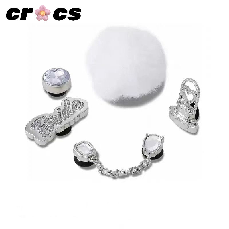 ใหม่ Crocs ถ้ำรองเท้าอุปกรณ์เสริม Kaloci รองเท้าดอกไม้ถ้ำรองเท้าเครื่องประดับ DIY การ์ตูนฉันยินดี