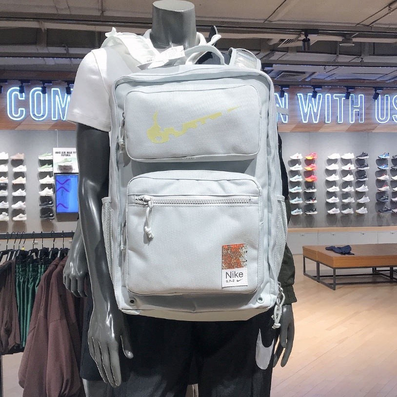 Nike NIKE MAX AIR Sports Air Cushion Backpack กระเป๋าเป้สะพายหลังคอมพิวเตอร์กระเป๋านักเรียนนักเรียน