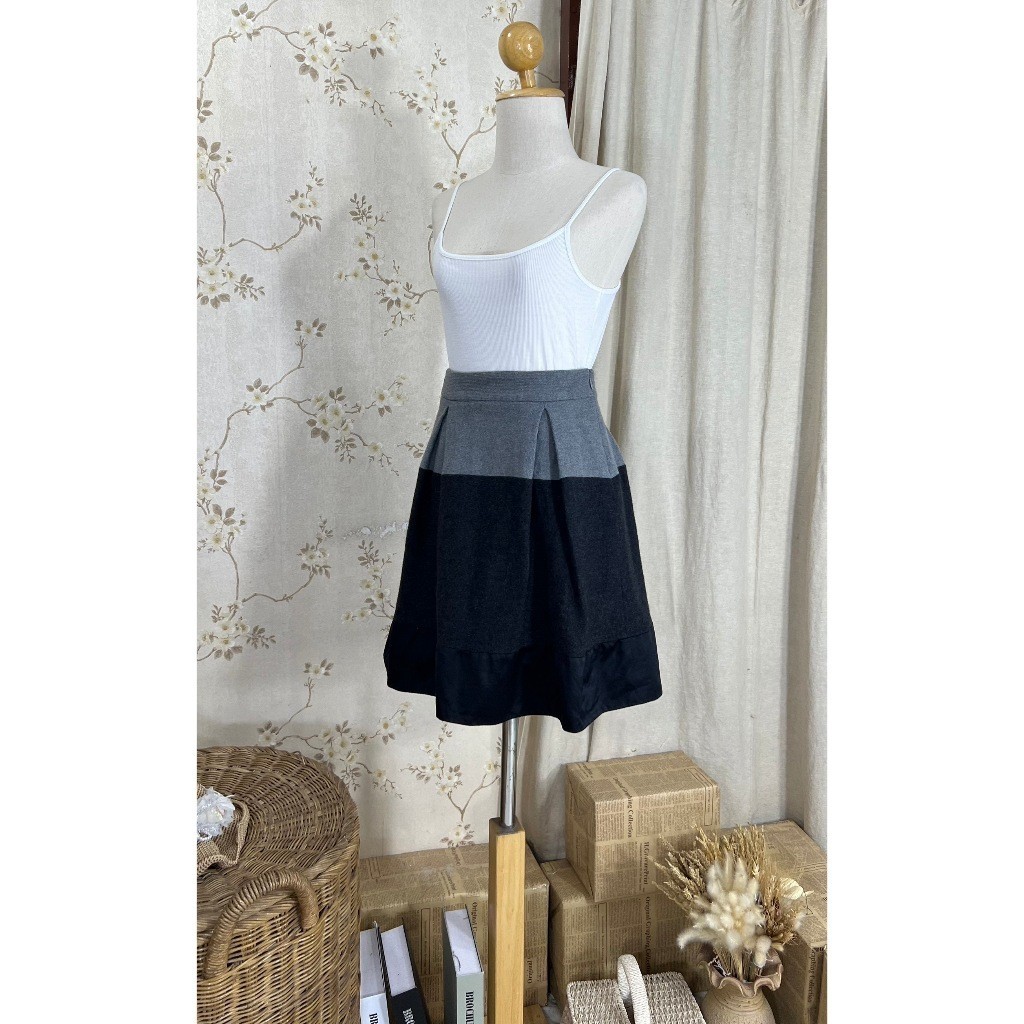 No❤️ A547 Branmin ไซส์ S กระโปรงลำลองผ้า wool ทูโทน น่ารัก ซิปข้าง มีซับ เอว 25 สพ ฟรีไซส์ ยาว 19 สว