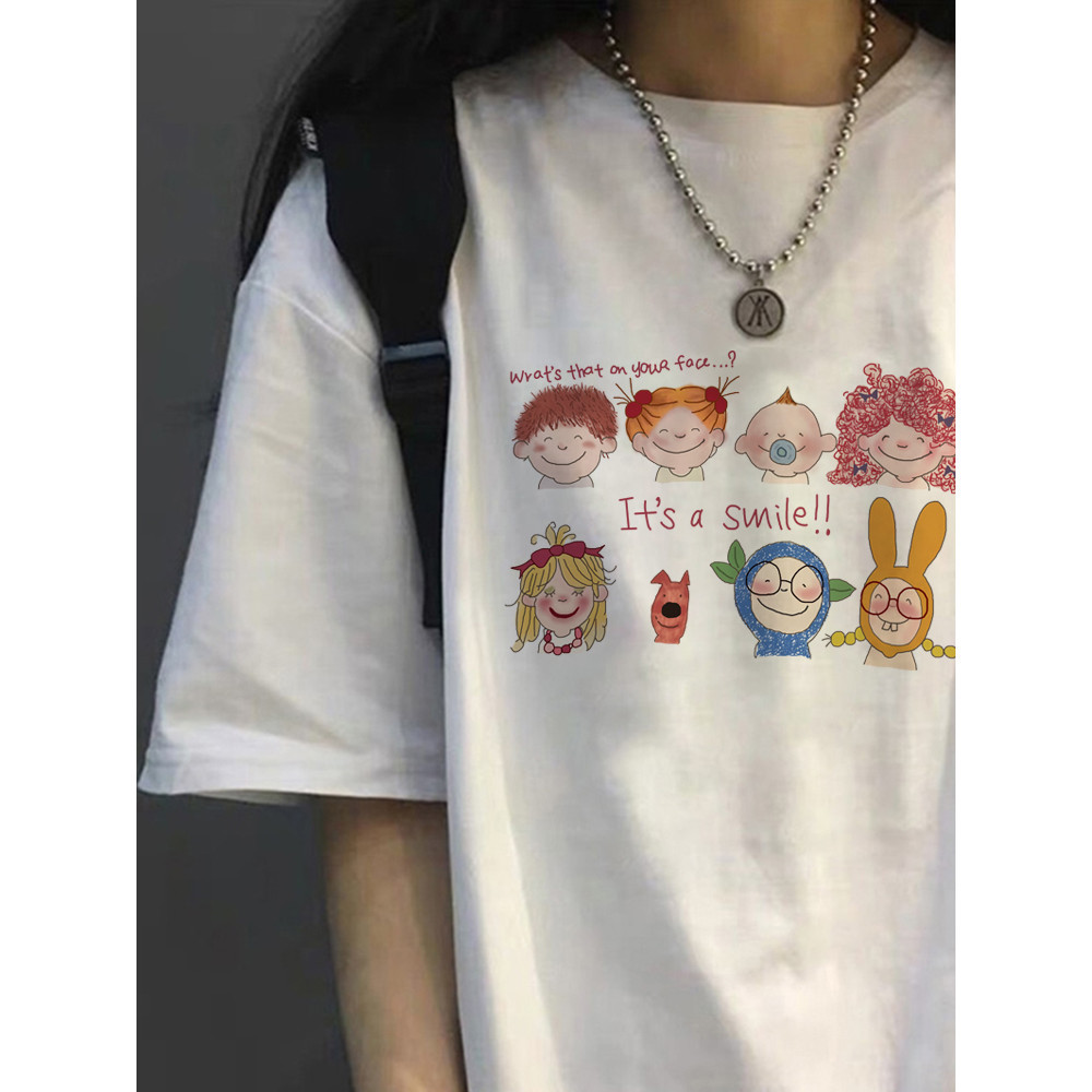 (จัดส่งในกรุงเทพฯ) ขี้เล่นการ์ตูนสีขาวเสื้อยืดแขนสั้นผู้หญิงฤดูร้อน 2024 นักเรียนใหม่ครึ่งแขนเกาหลีหลวมผ้าฝ้ายเสื้อ