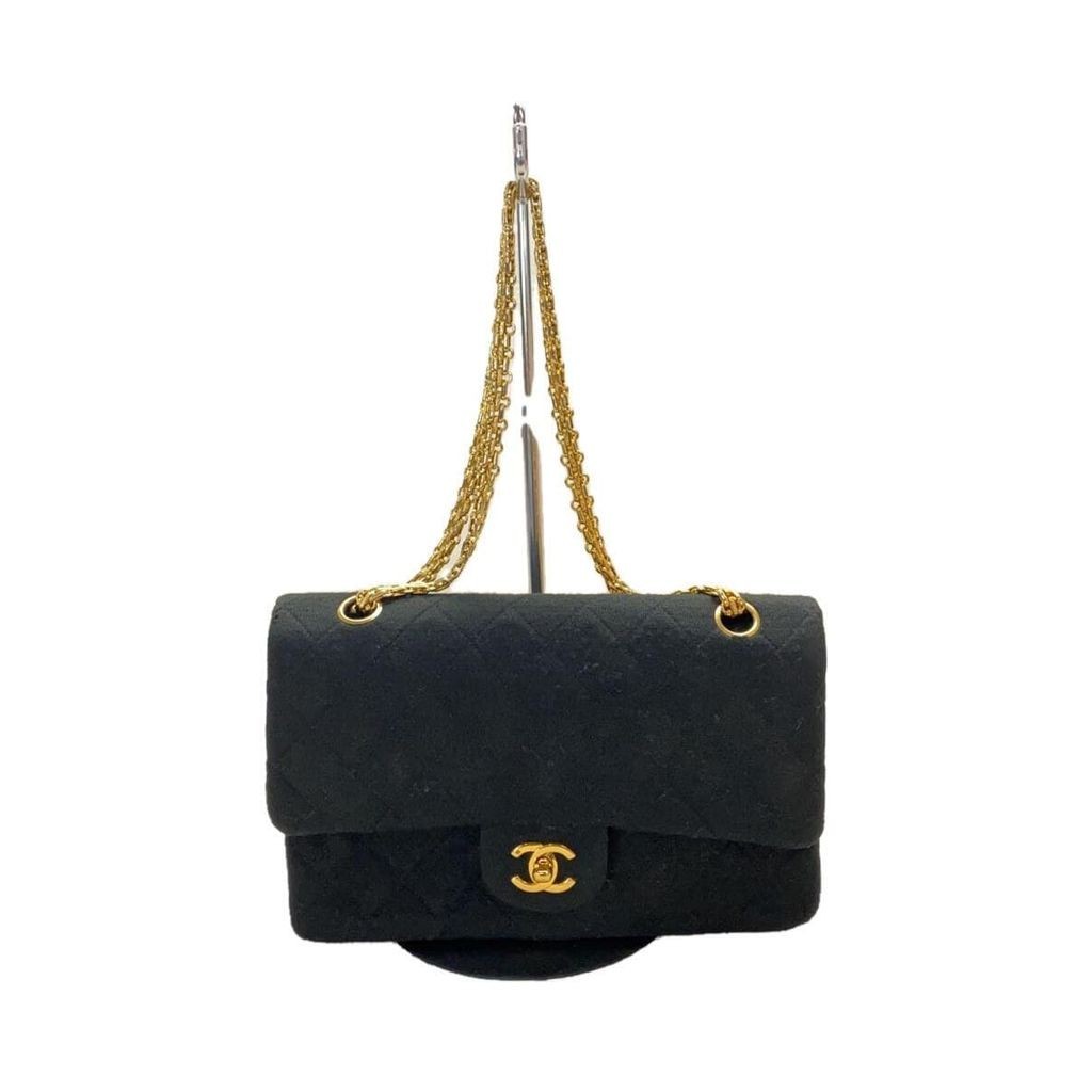 Chanel กระเป๋าสะพายไหล่ Matelasse A01112 ผ้าฝ้าย สีดํา จากญี่ปุ่น มือสอง
