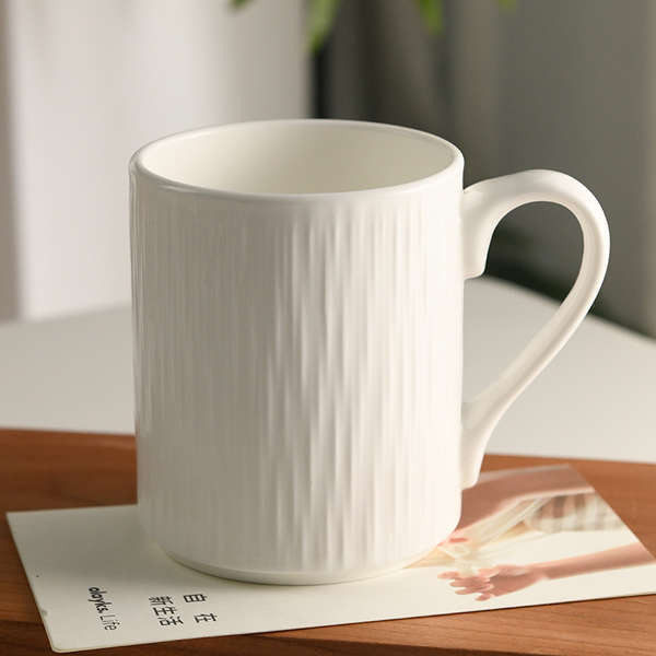 แก้วกาแฟ แก้วกาแฟดํา Bone China Cup สุภาพสตรีแก้วมูลค่าสูง High-End หรูหราเซรามิคถ้วยนมออกแบบ Niche 