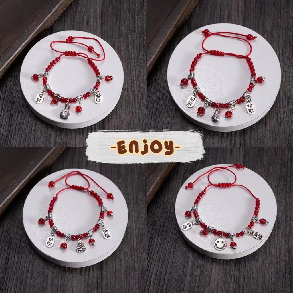 EnJoy พร้อมส่ง (Bangle) กำไลข้อเท้าลูกปัดสีแดง ร้อยเชือกแดง ดีเทลร้อยรูปสัตว์โชคดี