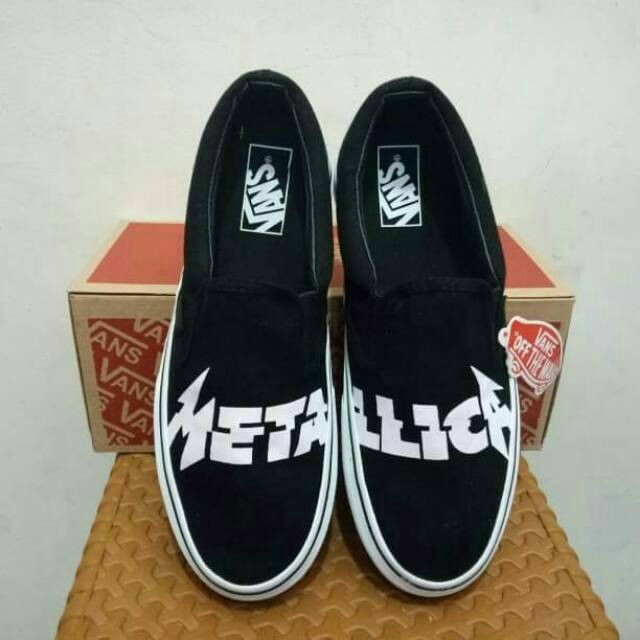 Vans Slip On Classic Metallica รองเท้าขาวดำ  unisex
