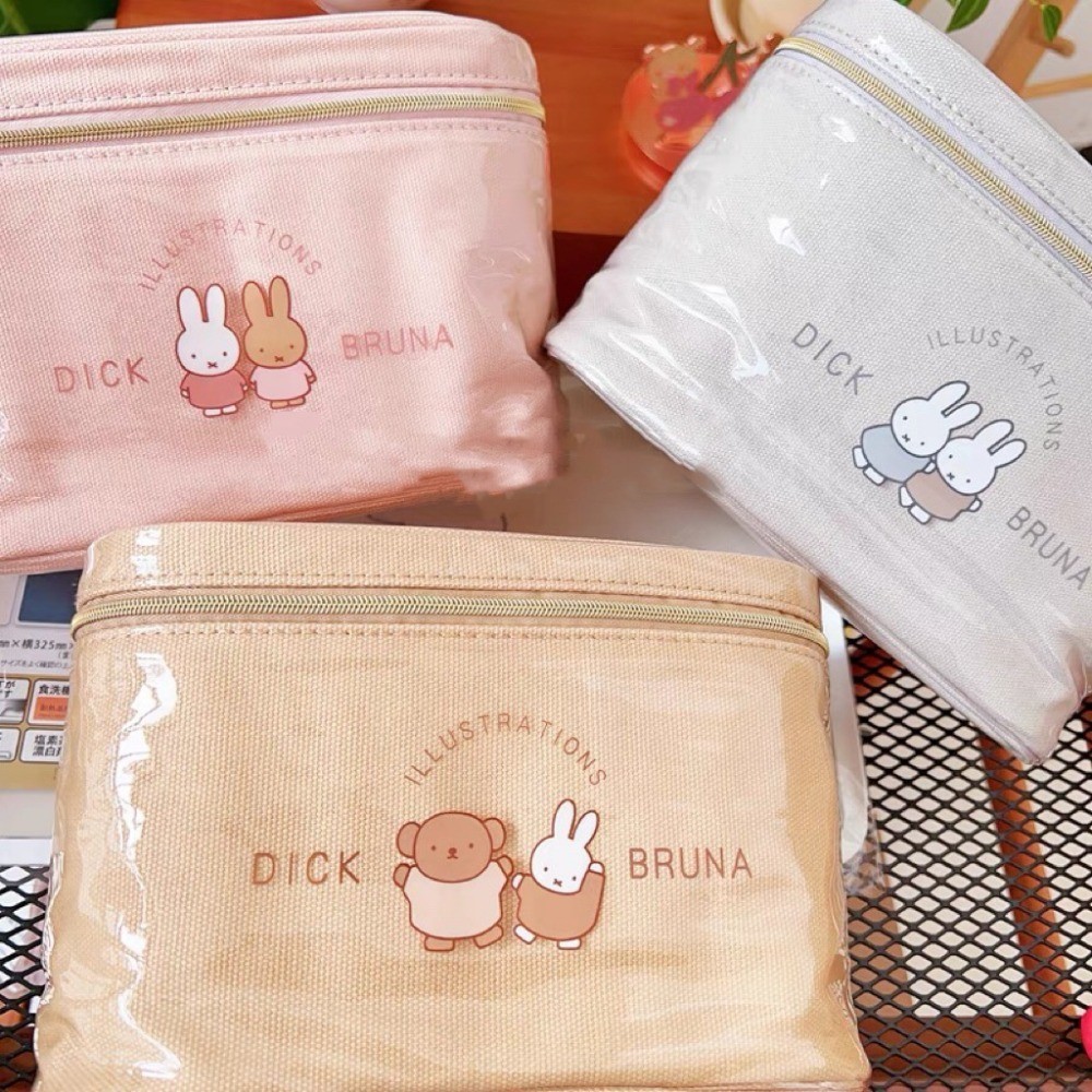 Miffy Rabbit กระเป๋าเครื่องสําอางกันน้ําสไตล์การ์ตูนช่องน่ารักความจุขนาดใหญ่กระเป๋าใส่อุปกรณ์อาบน้ําเดินทางการเดินทางเพื่อธุรกิจต้องมี