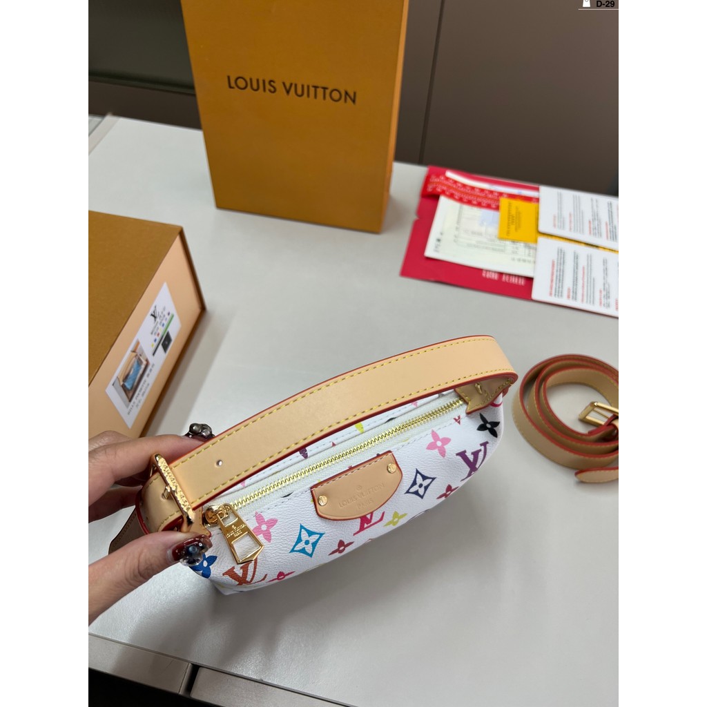 L- กระเป๋าถือ crossbody hills pochette ใหม่สําหรับผู้หญิง (พร้อมกล่อง)