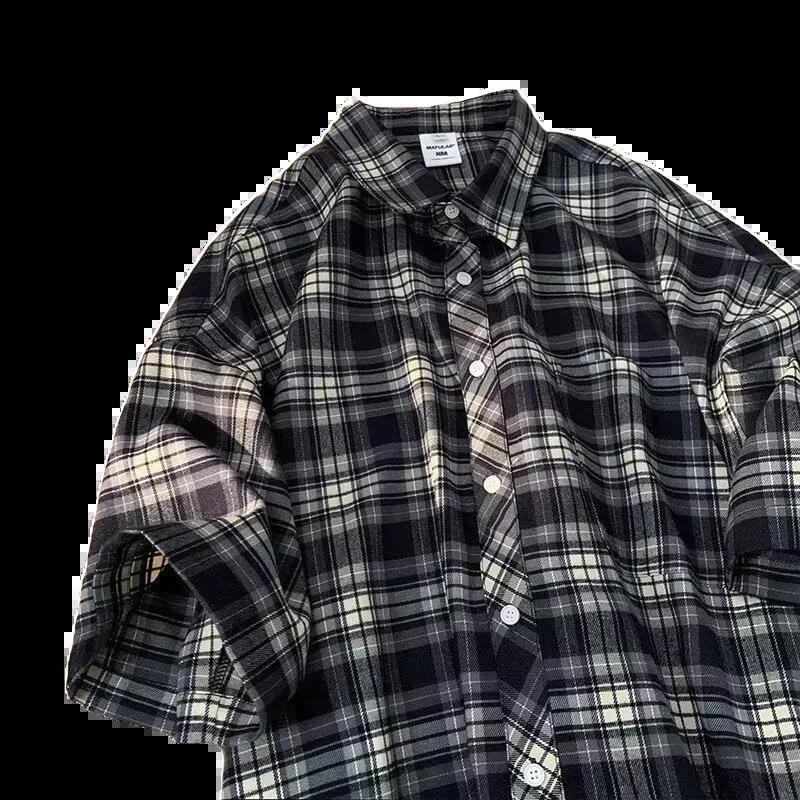 เสื้อเชิ้ตแขนสั้นลําลอง ทรงหลวม ลายสก๊อต แฟชั่นฤดูร้อน สไตล์ฮ่องกง สําหรับผู้ชาย ราคา ถูกที่สุด ดีลบีเคเค แกลเลอรีภาพที่ 2