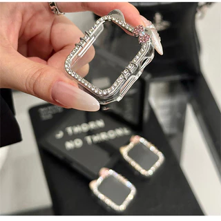Hello Kitty Diamond Bow Bling Case สําหรับ I-Watch ขนาด 46/42 มม.40 มม.41 มม.44 M 45 มม.เพชรกันชน + หน้าจอสําหรับ iWatch Series 10 9 8 7 6 5 4 SE 2 Smart Watch Case