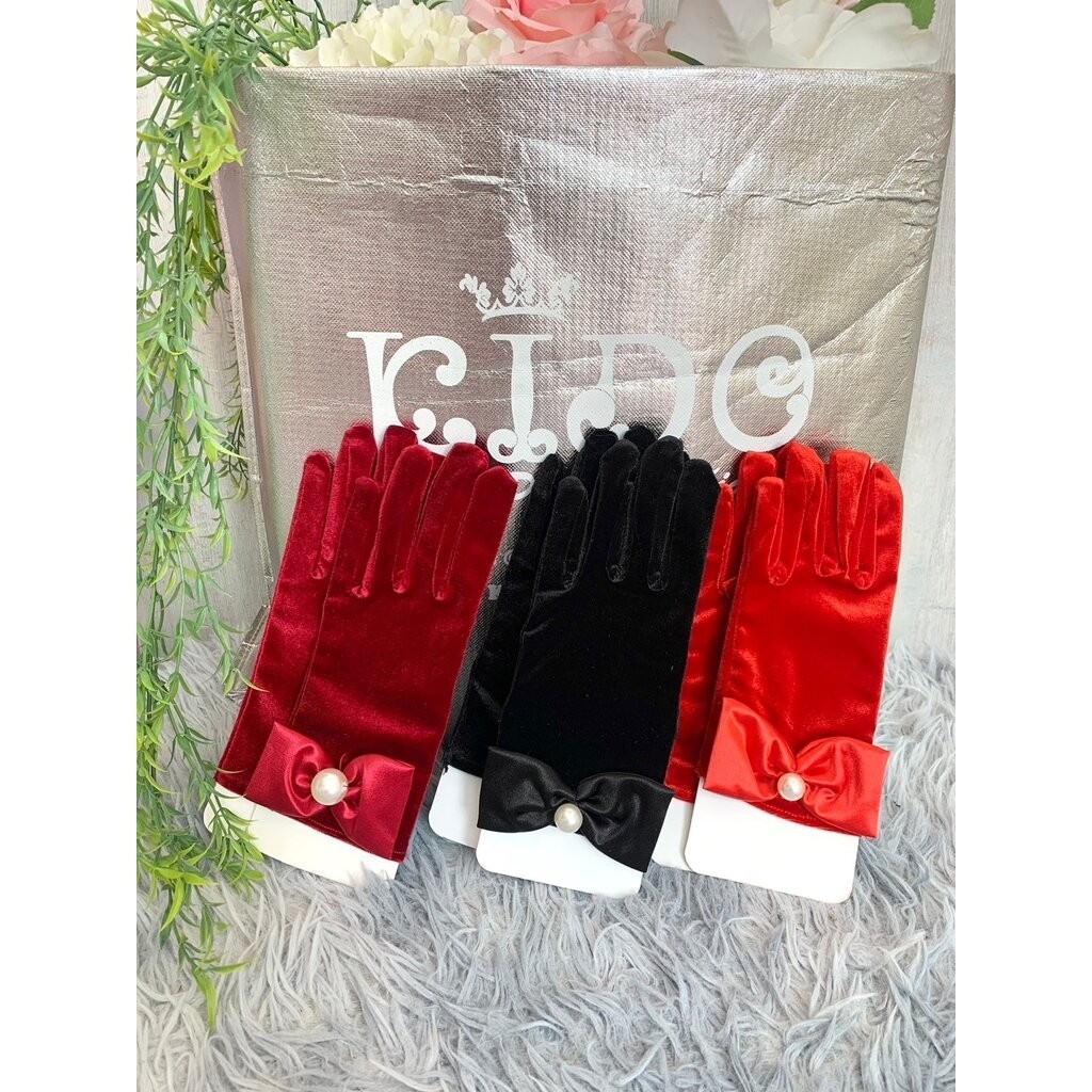 ถุงมือเด็ก(มีหน้าร้านอยู่รัชดา)GS024สีแดง สีดำ สีแดงเข้ม แบบสั้นติดโบว์ที่ขอบ ผ้ากำมะหยี่สวยหรู